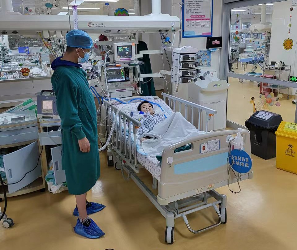 镇远县跨省救护车出租公司